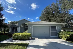 18523 Queen Brooks Ct, Hudson, FL 34667 - Photo 2