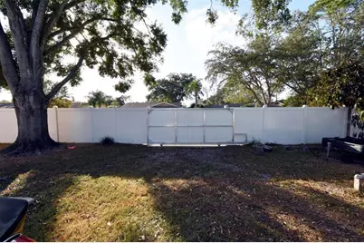 4721 Heath Avenue, Tampa, FL 33624 - Photo 32