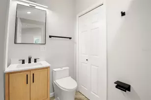 719 Riverside Dr, Tarpon Springs, FL 34689 - Photo 28