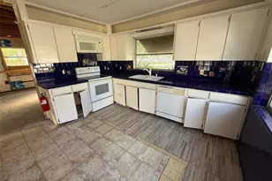 7154 Algonquin St, Weeki Wachee, FL 34607 - Photo 12