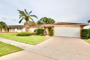 8912 Andros Ln, Port Richey, FL 34668 - Photo 4