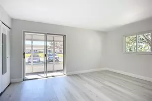 1811 Bedford Ln, Sun City Center, FL 33573 - Photo 20