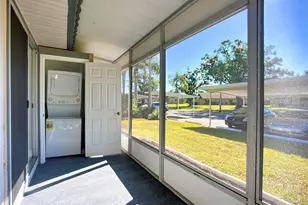 1811 Bedford Ln, Sun City Center, FL 33573 - Photo 30