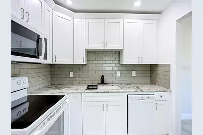 1811 Bedford Lane #166, Sun City Center, FL 33573 - Photo 14