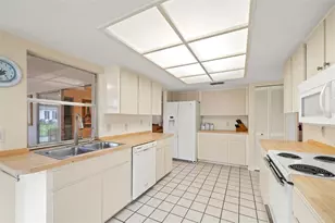 6404 Lost Tree Ln, Spring Hill, FL 34606 - Photo 26