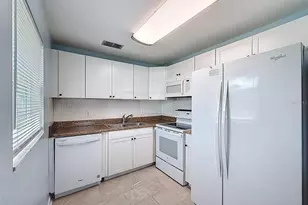 11841 Boynton Ln, New Port Richey, FL 34654 - Photo 10