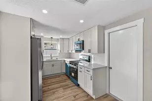3238 Coldwell Dr, Holiday, FL 34691 - Photo 14