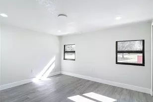 8130 San Felipe Ct, Port Richey, FL 34668 - Photo 30