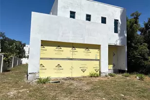 1731 Siesta Dr, Sarasota, FL 34239 - Photo 2