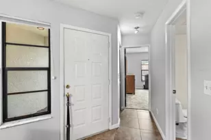 11723 Rolling Pine Ln, Port Richey, FL 34668 - Photo 8