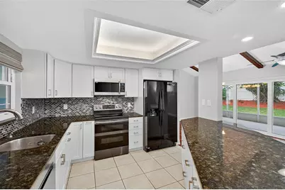 302 Leafwood Road, Tarpon Springs, FL 34689 - Photo 2