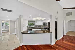 302 Leafwood Rd, Tarpon Springs, FL 34689 - Photo 12