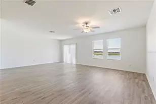 9639 Branching Ship Trce, Wesley Chapel, FL 33545 - Photo 8