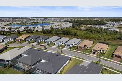 18470 Rockport Place, Lakewood Ranch, FL 34211 - Photo 10