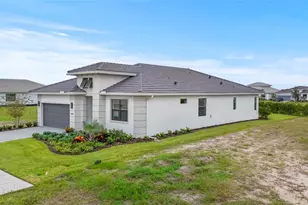 18119 Cresswind Ter, Lakewood Ranch, FL 34211 - Photo 6