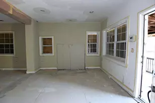 913 E 28th Ave, Tampa, FL 33605 - Photo 8