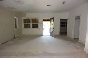 913 E 28th Ave, Tampa, FL 33605 - Photo 4