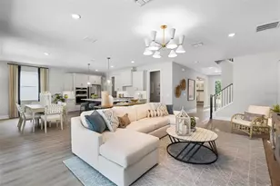 815 Emerald Grv Dr, Apopka, FL 32703 - Photo 2