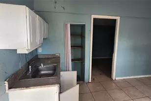 416 S Mulrennan Rd, Valrico, FL 33594 - Photo 12