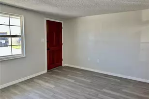 4930 Getner St, New Port Richey, FL 34652 - Photo 6