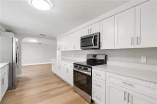 3836 Topsail Trail, New Port Richey, FL 34652 - Photo 14