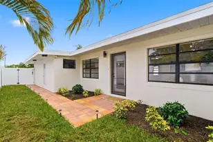 2452 Baywood Dr E, Dunedin, FL 34698 - Photo 12