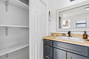 2452 Baywood Dr E, Dunedin, FL 34698 - Photo 52