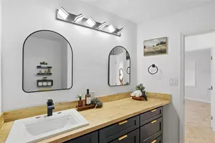 2452 Baywood Dr E, Dunedin, FL 34698 - Photo 68