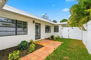 2452 Baywood Dr E, Dunedin, FL 34698 - Photo 14