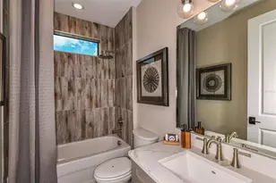 18123 Cresswind Ter, Lakewood Ranch, FL 34211 - Photo 32