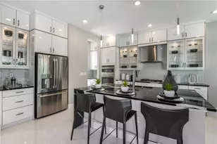 17522 Cresswind Ter, Lakewood Ranch, FL 34211 - Photo 16