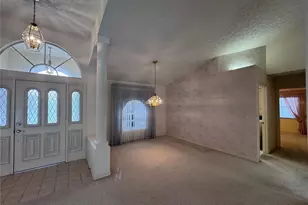 1091 Tournament Dr, Spring Hill, FL 34608 - Photo 4