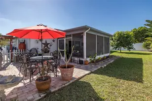 7845 Edinburgh Dr, New Port Richey, FL 34653 - Photo 42