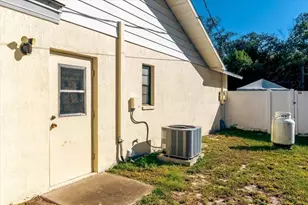 7264 Lindhurst St, Spring Hill, FL 34606 - Photo 6