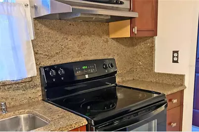 5121 Lesher Court, Tampa, FL 33624 - Photo 10