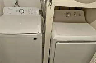 5121 Lesher Ct, Tampa, FL 33624 - Photo 14