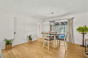 37321 Hickory Hill Ln, Dade City, FL 33525 - Photo 4