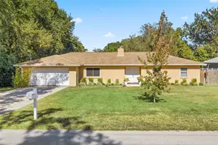 37321 Hickory Hill Ln, Dade City, FL 33525 - Photo 2