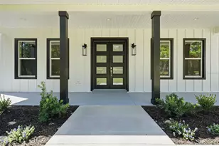 2207 Co Rd 243E, Wildwood, FL 34785 - Photo 4