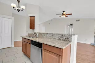 10230 Maverick St, New Port Richey, FL 34654 - Photo 12