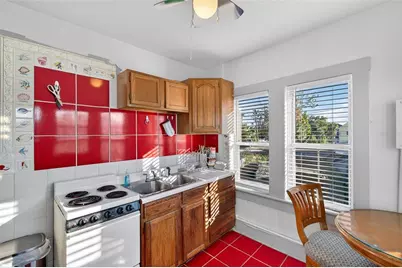 312 E Orange Street #B, Tarpon Springs, FL 34689 - Photo 20