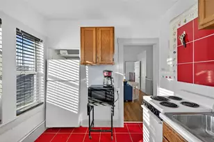 312 E Orange St, Tarpon Springs, FL 34689 - Photo 24