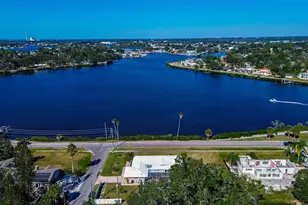 809 Whitcomb Blvd, Tarpon Springs, FL 34689 - Photo 2