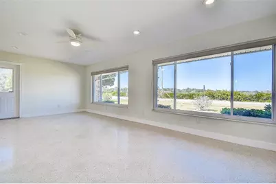 809 Whitcomb Boulevard, Tarpon Springs, FL 34689 - Photo 10