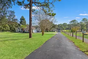 5412 Golddust Rd, Spring Hill, FL 34609 - Photo 4