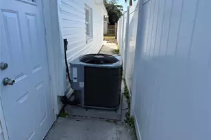 6104 Seabreeze Dr, Port Richey, FL 34668 - Photo 24