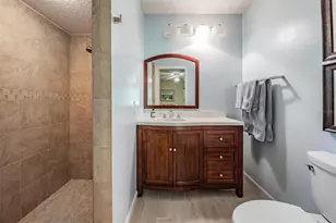 10600 Mira Vista Dr, Port Richey, FL 34668 - Photo 18