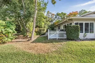 10600 Mira Vista Dr, Port Richey, FL 34668 - Photo 24