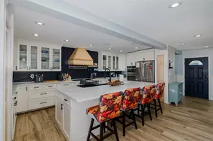 8211 Hayward Ln, Port Richey, FL 34668 - Photo 6