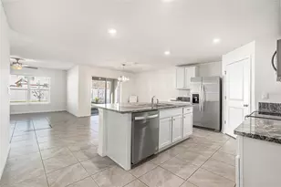 3900 Autumn Amber Dr, Spring Hill, FL 34609 - Photo 2